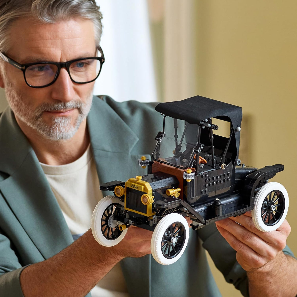 LEGO Icons Ford Model T - Retro Oldtimer Modellbau Set